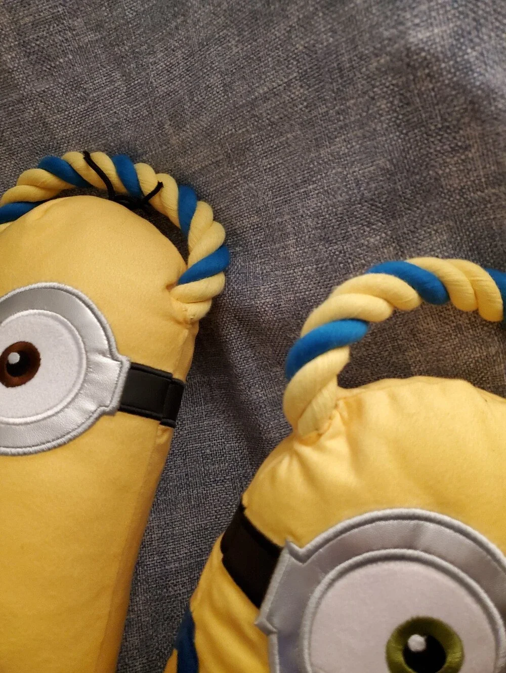 Minions Plush & Rope Dog Toy, Crinkle Squeaky, Plush Toy, Stuart Bob And Kevin